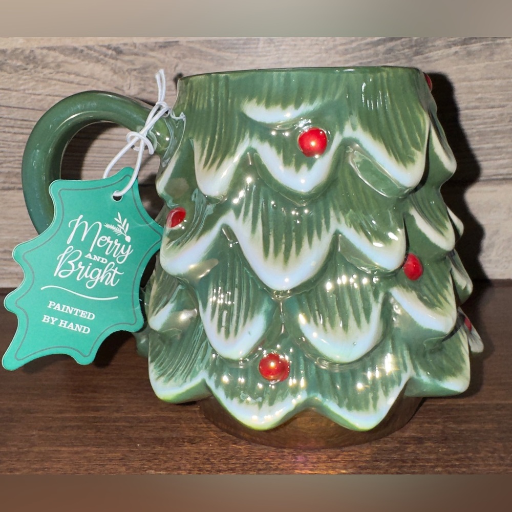 Cute 🥰 Hand Painted Iridescent  Christmas Tree 🎄 18oz Mug by Merry and Bright